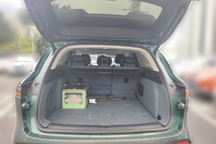 Used VOYAH FREE 2024 Ultra-Long Range Intelligent Driving Version Trunk