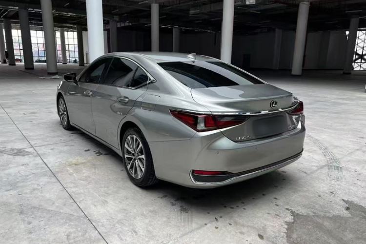 Used Lexus ES 2021 260 Excellence Edition