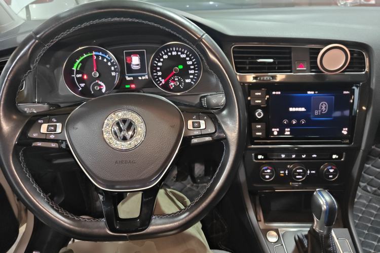 Used Volkswagen Golf Pure Electric 2020 Chari