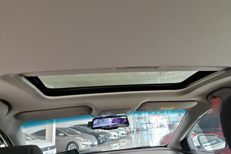 Used Buick GT 2019 18T Automatic Connected Elite Model China V Standard Headliner