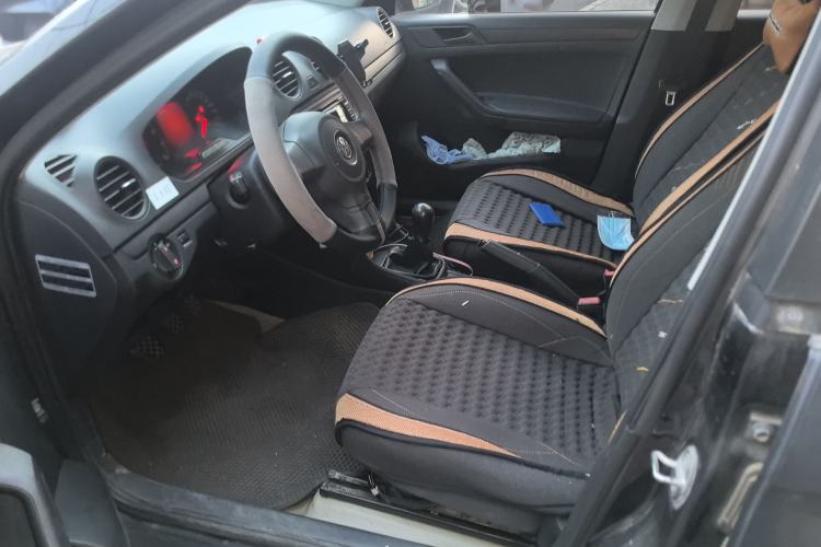 Used Volkswagen Jetta 2013 1.4L Manual Fashion Model
