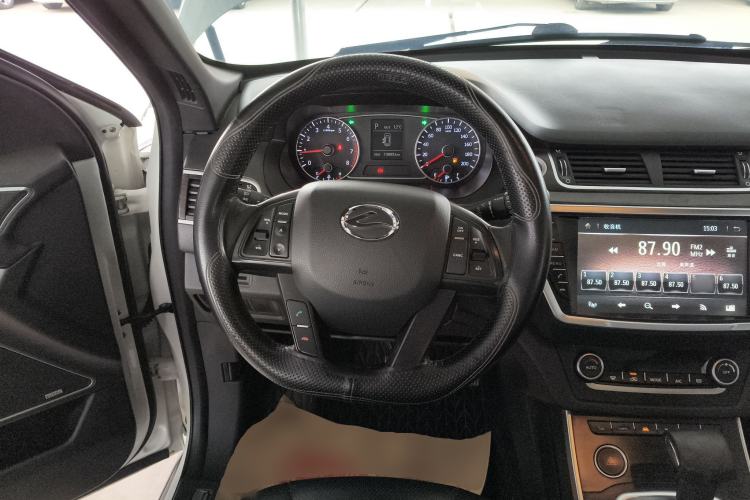 Used Land X7 2015 2.0T Panoramic Prestige Edition
