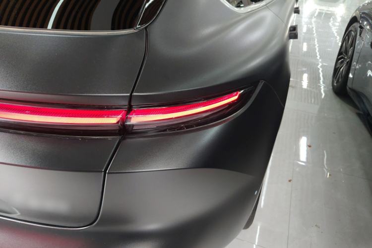 Used Nio ET5T 2023 75 kWh Touring Right Rear Taillight