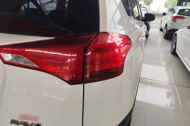 Used Toyota RAV4 2013 2.0L CVT Two-Wheel Drive Urban Edition