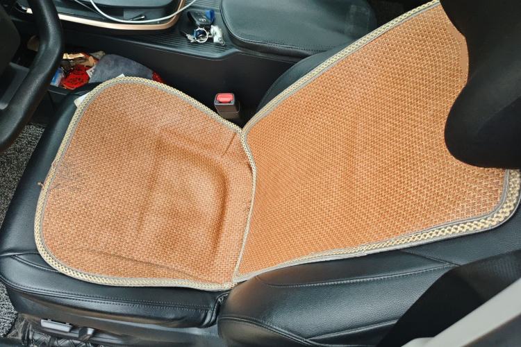 Used Toyota bZ3 2023 517 km Elite PRO Left Front Seat