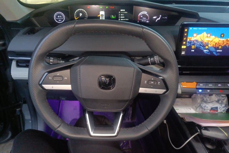 Used CHANGAN UNI-V iDD 2023 Zhidian iDD 1.5T 113km Smart & Fun Version (Rapid Edition)