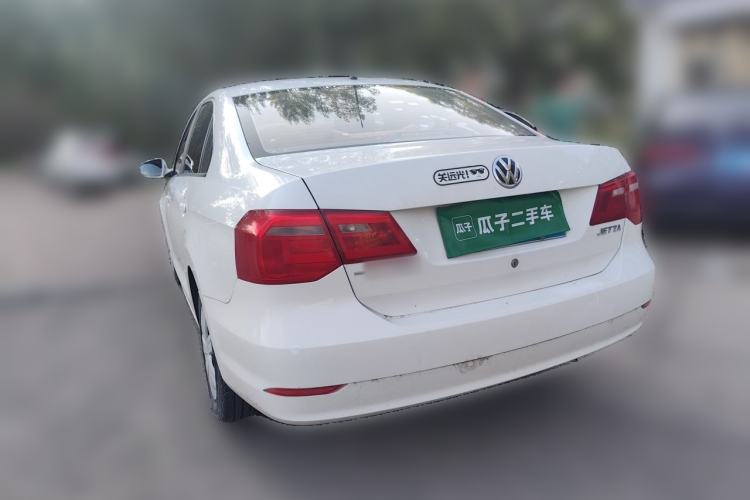 Used Volkswagen Jetta 2015 1.6L Manual Fashion Edition