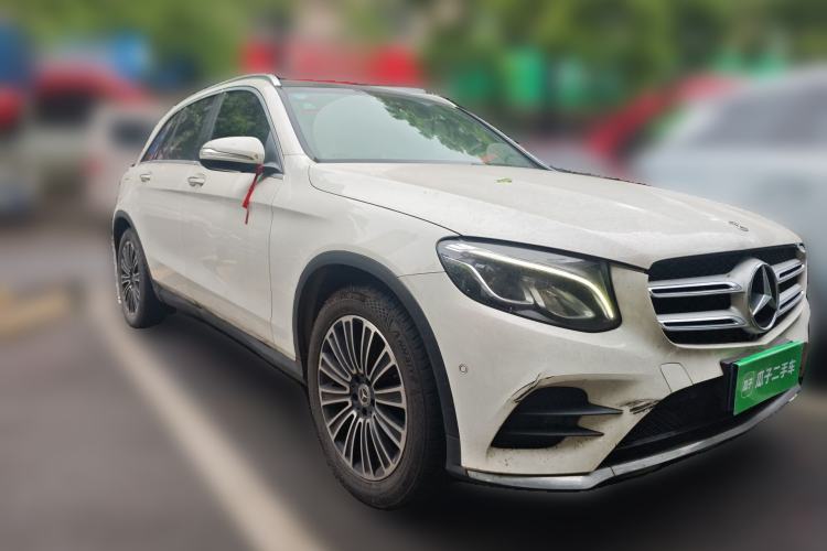 Used Mercedes-Benz GLC 2019 GLC 260 L 4MATIC Dynamic Model Front Right 45 Deg