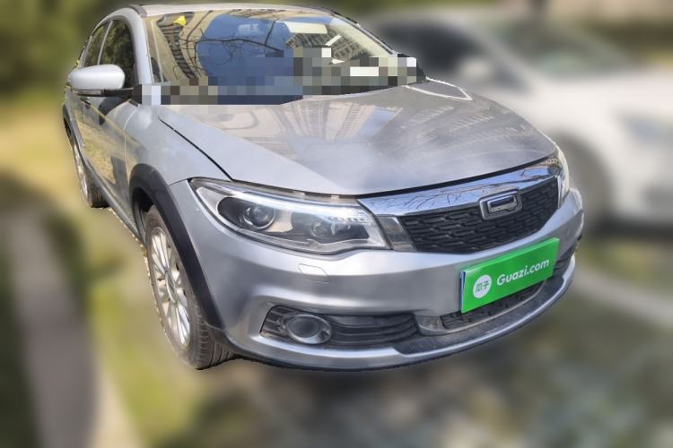 Used Qoros 3 2015 Urban SUV 1.6T Automatic Xuan Dong Party Edition Front Right 45 Deg