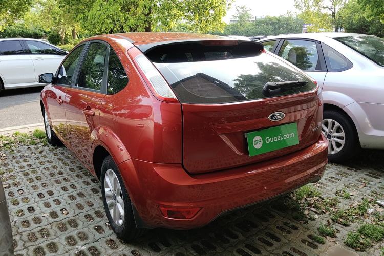 Used Ford Focus 2013 Hatchback Classic 1.8L Automatic Base Model
