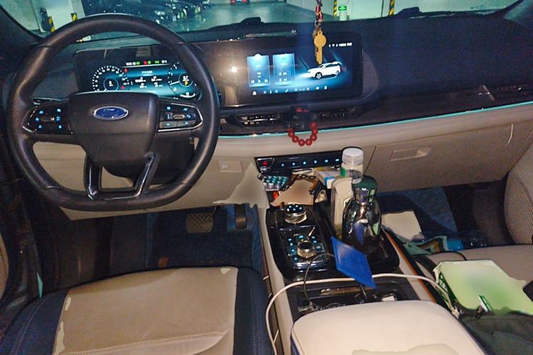 Used Ford Equator Sport 2022 Facelift EcoBoost 170 Prestige Model Center Console