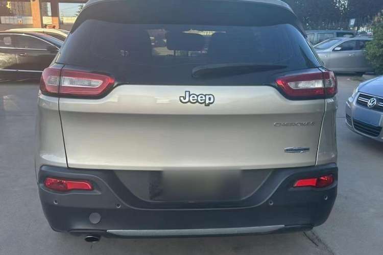 Used Jeep Cherokee 2016 2.0L Smart Version