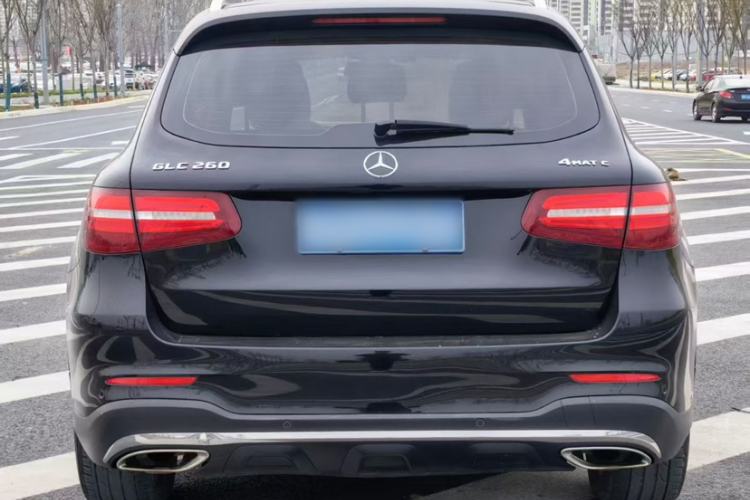 Used Mercedes-Benz GLC 2018 Facelifted GLC 260 4MATIC Dynamic Edition Exterior 4