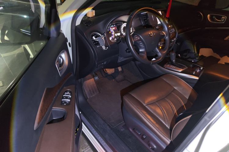 Used Infiniti QX60 2014 2.5 S/C Hybrid Two-Wheel Drive Excellence Edition
