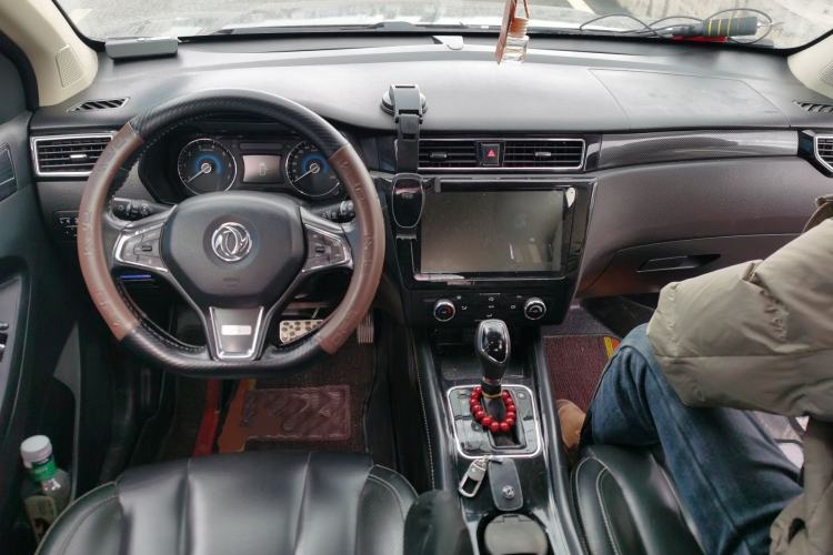 Used Dongfeng Fengon 580 2017 1.5T CVT Luxury Model