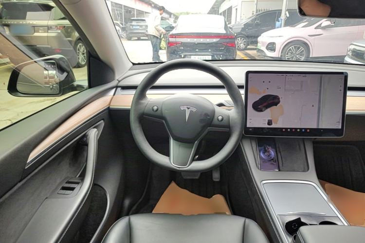 Used Tesla Model Y 2021 Standard Range Rear-Wheel Drive Version