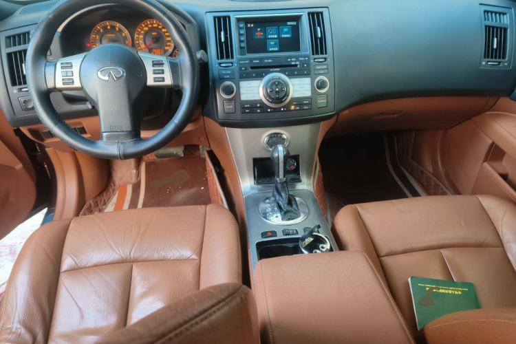 Used Infiniti FX 2007 FX35 Supreme Edition Center Console