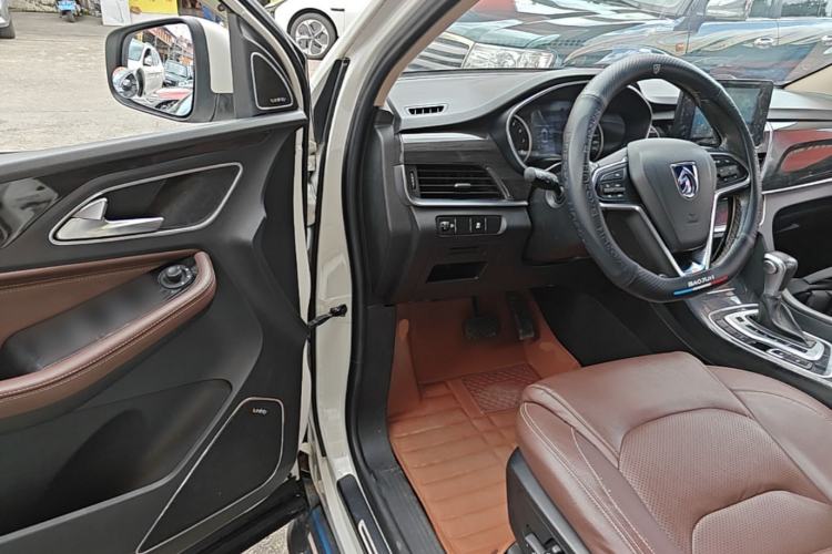 Used Baojun 560 2017 1.5T DCT Prestige Edition