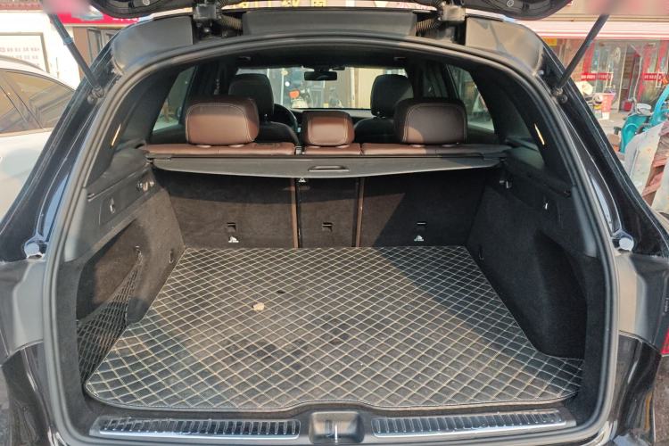 Used Mercedes-Benz GLC 2021 GLC 260 L 4MATIC Luxury Model