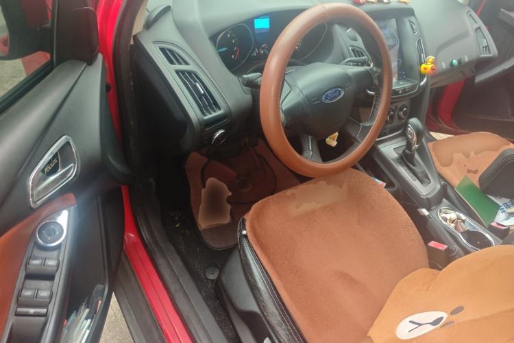 Used Ford Focus 2012 Hatchback 1.6L Automatic Comfort Model Driver Seat