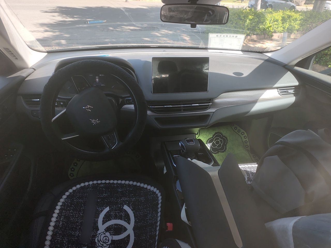Hongqi E-QM5 2022 431 km Battery-Swap Enjoyment Version — снимка 9