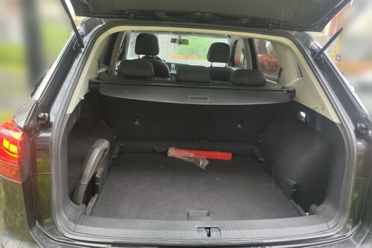 Used Volkswagen Tayron 2019 330TSI Two-Wheel Drive Luxury Model China VI Standard Trunk