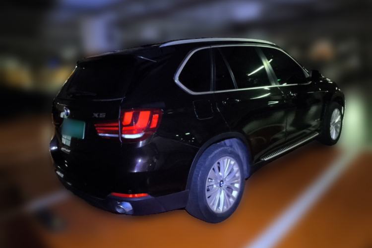 Used BMW X5 2014 xDrive35i Elegant Edition Rear Right 45 Deg