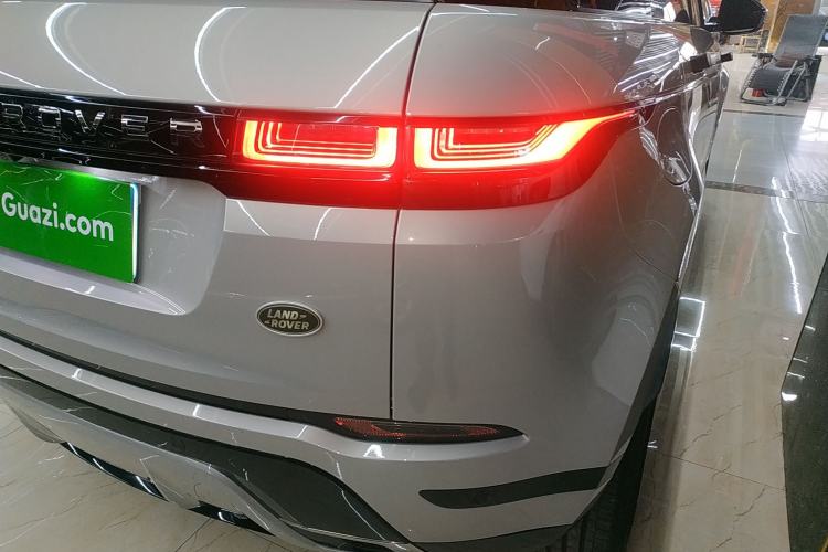 Used Land Rover Range Rover Evoque 2021 Range Rover Velar 249 PS R-Dynamic S Performance Edition
