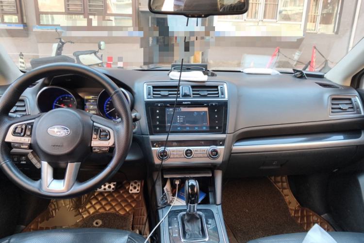 Used Subaru Outback 2015 2.5i Luxury Navigation Edition Center Console