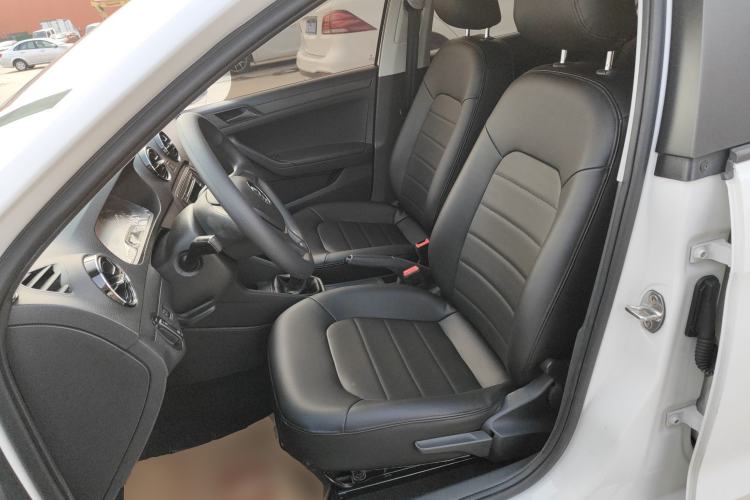 Used Volkswagen Jetta 2017 1.4L Manual Fashion Edition
