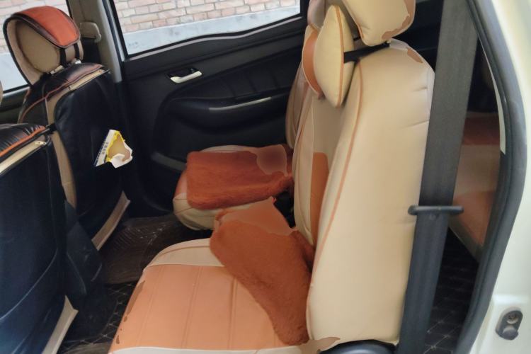 Used FAW Yingzhi 727 2016 1.5L Standard Edition Left Rear Seat