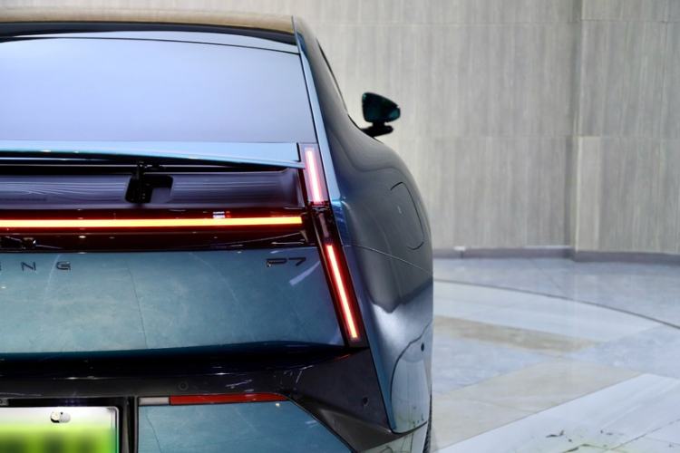 Used XPeng P7 2025 Model—750 All-Wheel-Drive High-Performance Ultra
