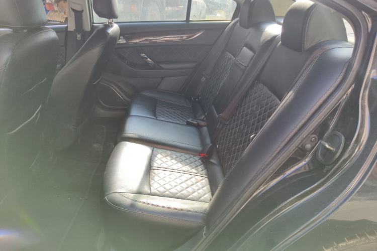 Used Zotye Z500 2015 1.5T Manual Luxury Model
