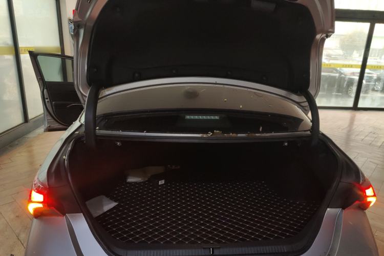 Used Toyota Avalon 2022 2.0L XLE Premium Edition
