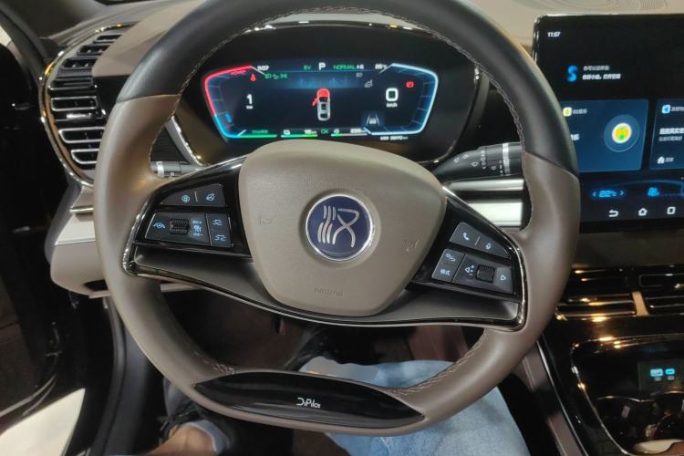 Used BYD Han 2023 DM-i Champion Edition 121KM Prestige Model
