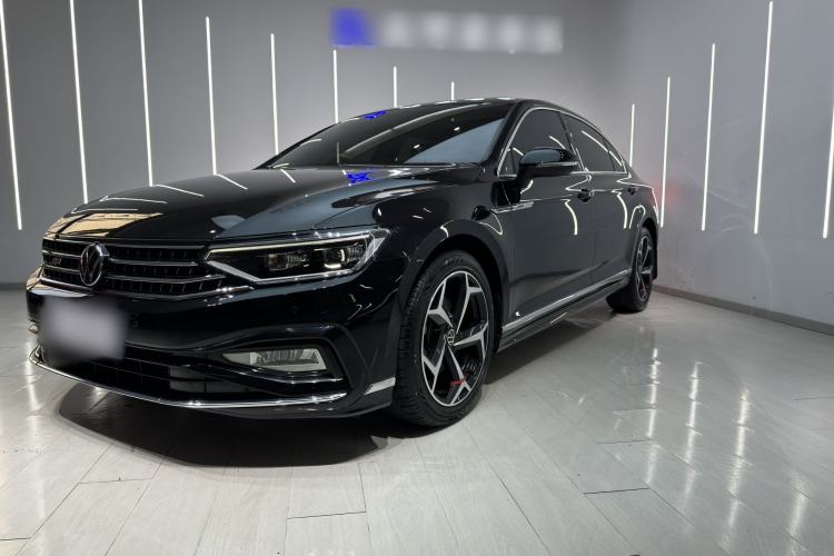 Used Volkswagen Magotan 2023 2 Million Units Limited Edition 330TSI DSG Leading Version