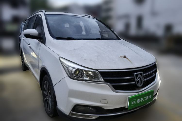 Used Baojun 730 2019 1.5L Manual Fashion Model 7-seater National V Front Right 45 Deg