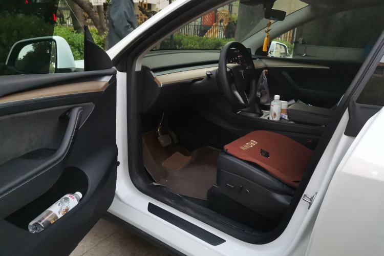 Used Tesla Model Y 2021 Standard Range Rear-Wheel Drive Version Driver Seat