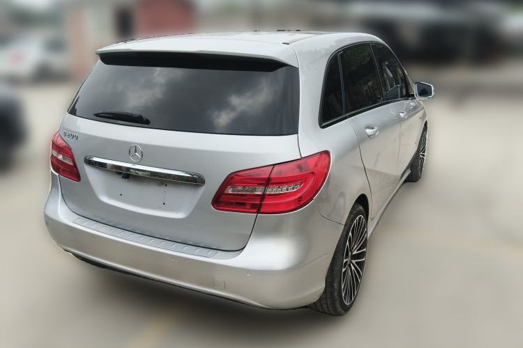 Used Mercedes-Benz B-Class 2012 B 200 Rear Right 45 Deg