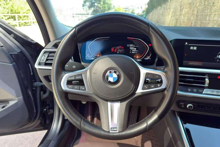 Used BMW 3 Series 2021 Second Facelift 320Li M Sport Package
