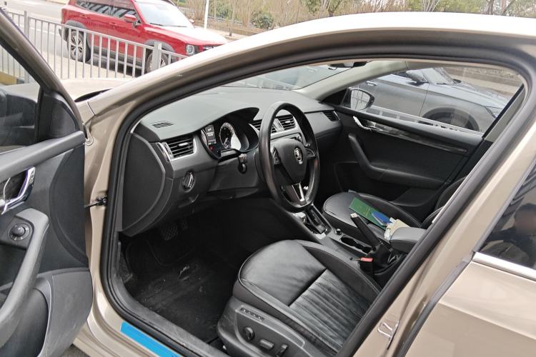 Used Skoda Octavia 2019 TSI280 DSG Flagship Edition
