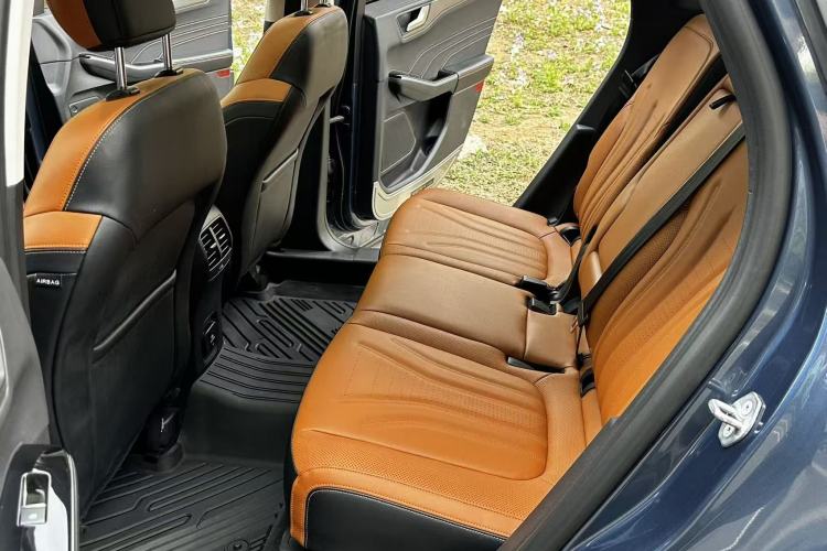 Used Ford Escape 2020 EcoBoost 245 Four-Wheel Drive Luxury Edition
