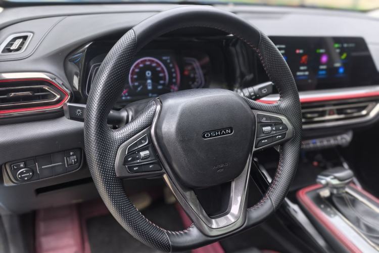Used CHANGAN OSHAN X5 2021 1.5T DCT Prestige Edition Interior 5