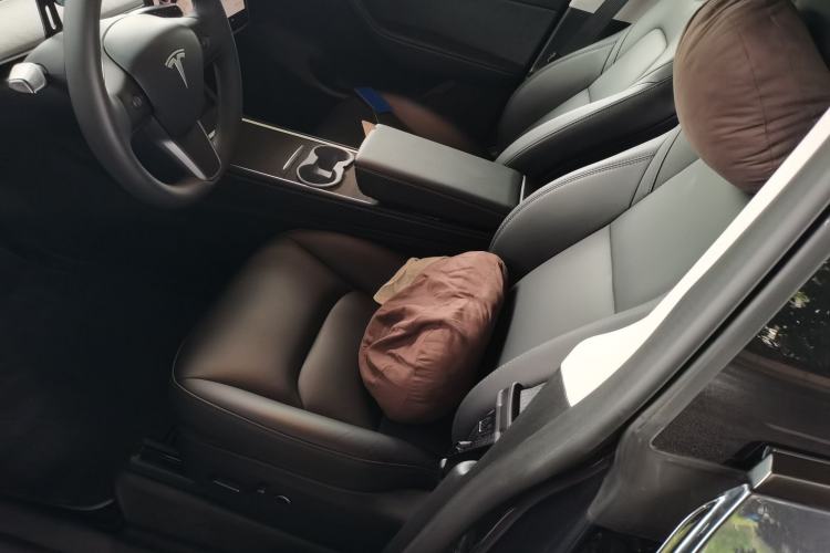 Used Tesla Model Y 2024 Rear-Wheel-Drive Version
