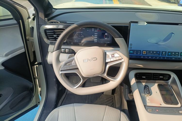 Used BYD Sealion 06 New Energy 2025 Model DM-i 170 Navigation Pro Edition
