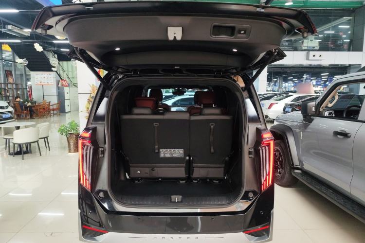 Used GAC Trumpchi M8 2025 Zongshi Series Super Hybrid Edition Trunk