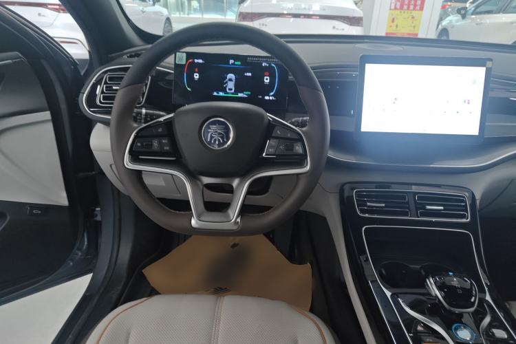 Used BYD Qin PLUS 2024 Honor Edition EV 510KM Leading Model
