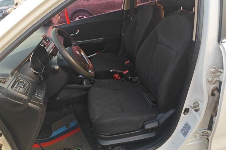 Used Kia K2 2015 Sedan 1.4L MT GLS