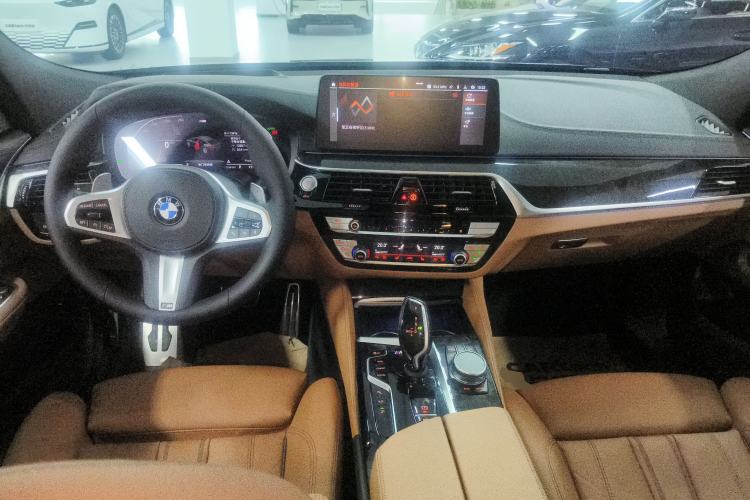 Used BMW 6 Series GT 2024 630i M Sport Luxury Package Center Console