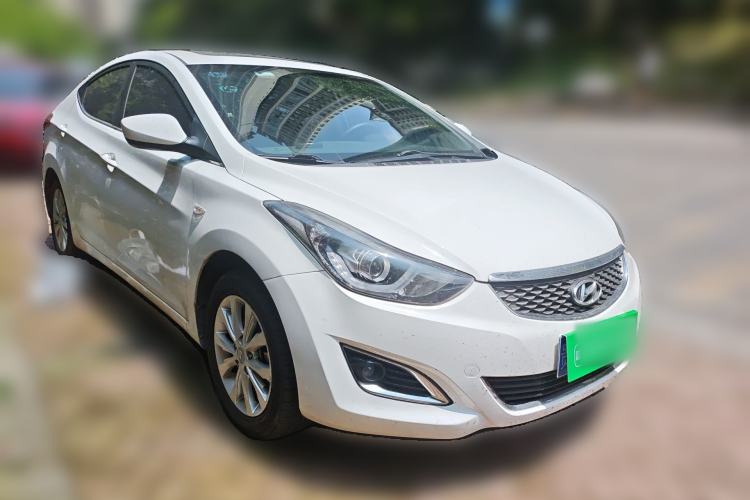 Used Hyundai Elantra (5th Generation / Langdong) 2016 1.6L Automatic Smart Version
